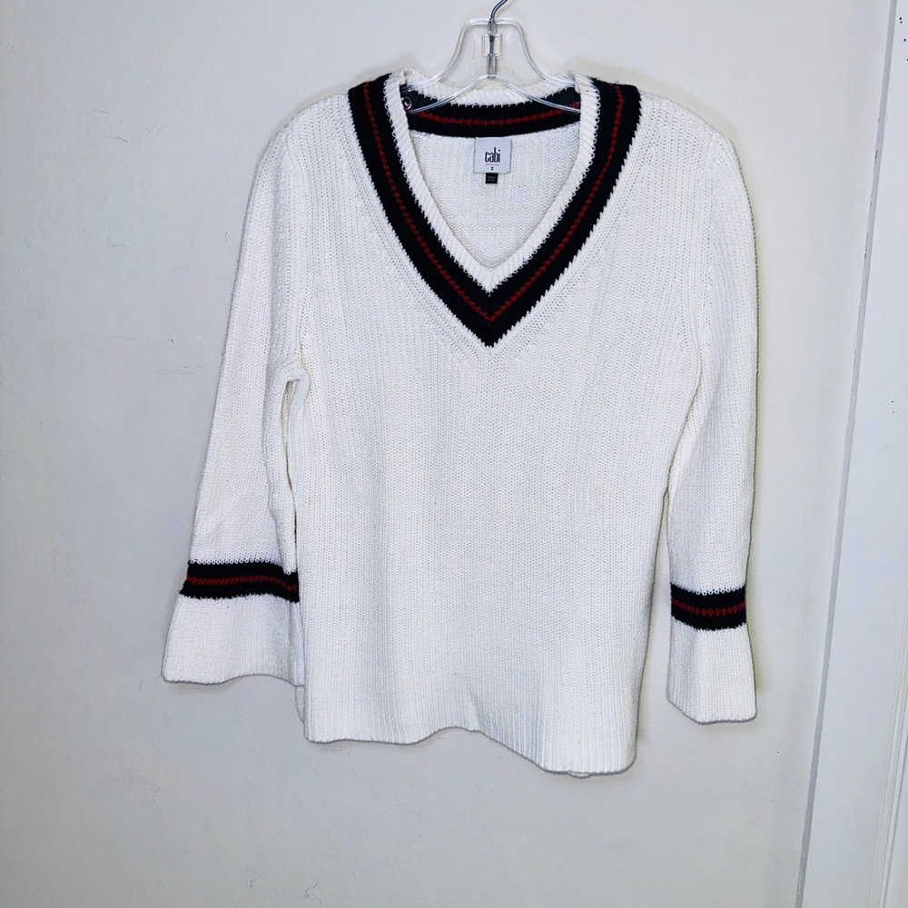 Cozy White Shaker Knit V-Neck Sweater Navy Red Stripe Trim Size S